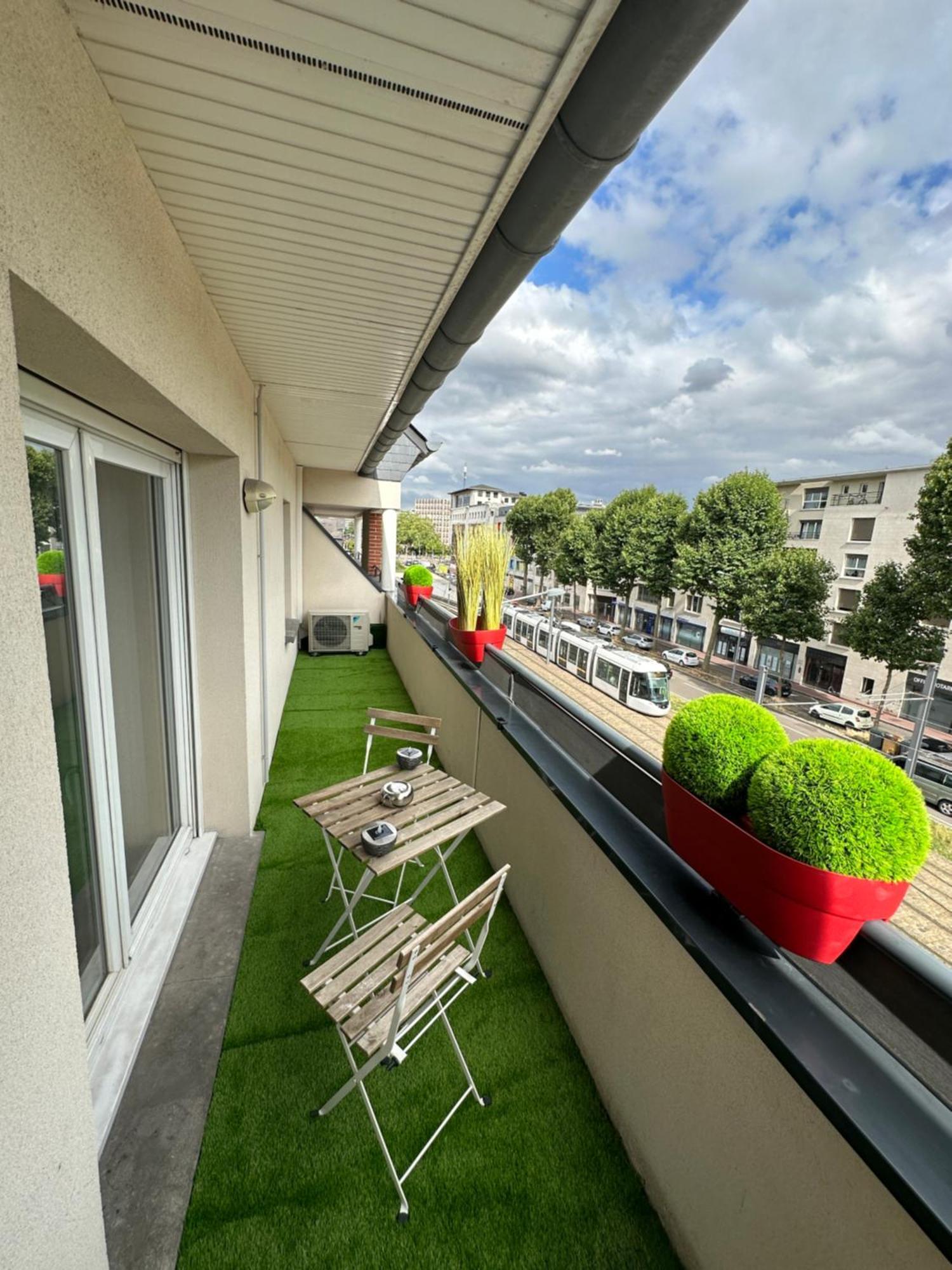 Apartamento T3 Duplex➽METRO➽ Parking➽ Entrée autonome➽NET FLIX Ruan Exterior foto